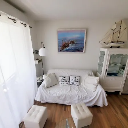 Le Carre Des Sens *